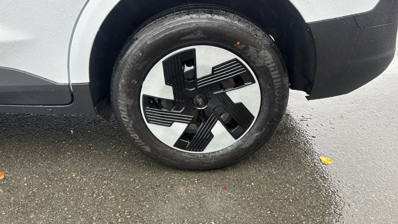 Ford Transit Courier E-Transit Courier 100kW 43kWh Trend Van Auto